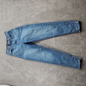 Levi’s Jeans Womens High Rise 24 Moms Jeans Wedgie Icon Fit Light Wash